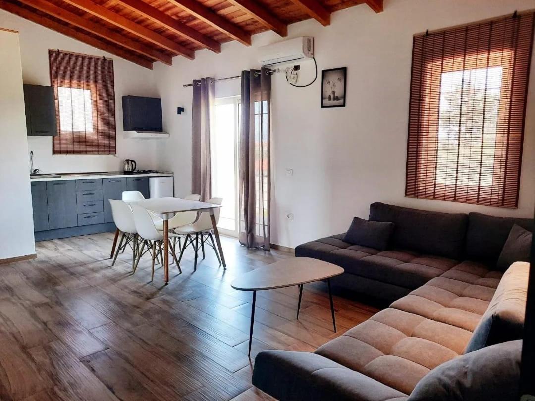 Apartments Alavana Velipojë 外观 照片